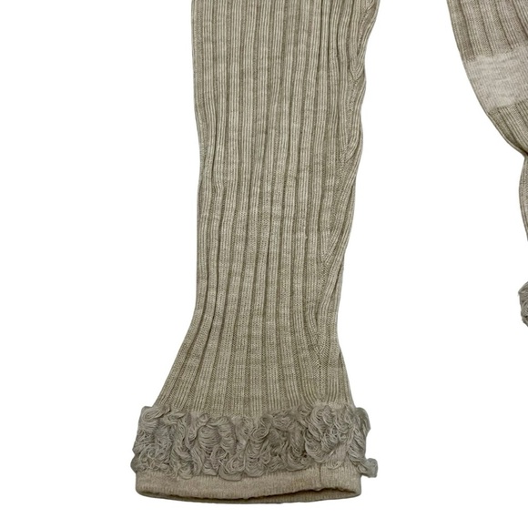 Diktons Barcelona Merino Wool Sweater | Size L | Beige Ribbed Ruffle Hem - Picture 5 of 6